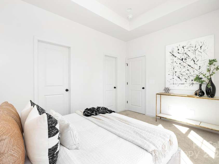 4230 Acorn Street, Charlotte, NC 28205.  MLS# CAR4269441, YatesRealty ID 21325. Representation