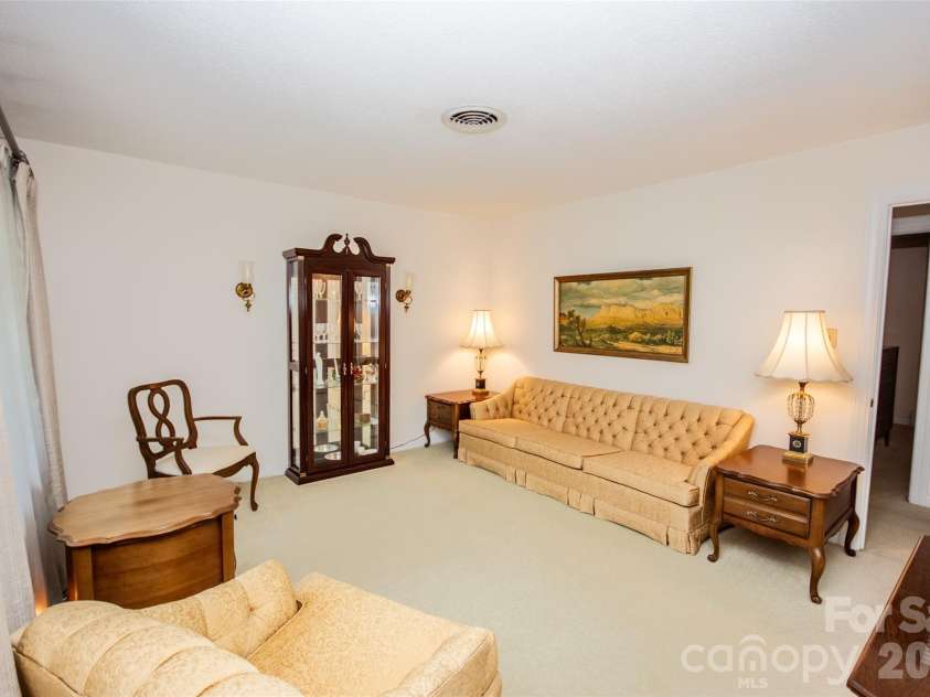 262 Beulah Road, Statesville, NC 28677.  MLS# CAR4379239, YatesRealty ID 21326. 