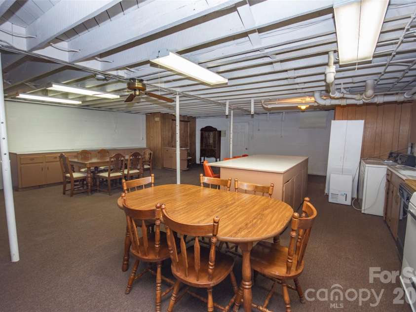 262 Beulah Road, Statesville, NC 28677.  MLS# CAR4379239, YatesRealty ID 21326. 