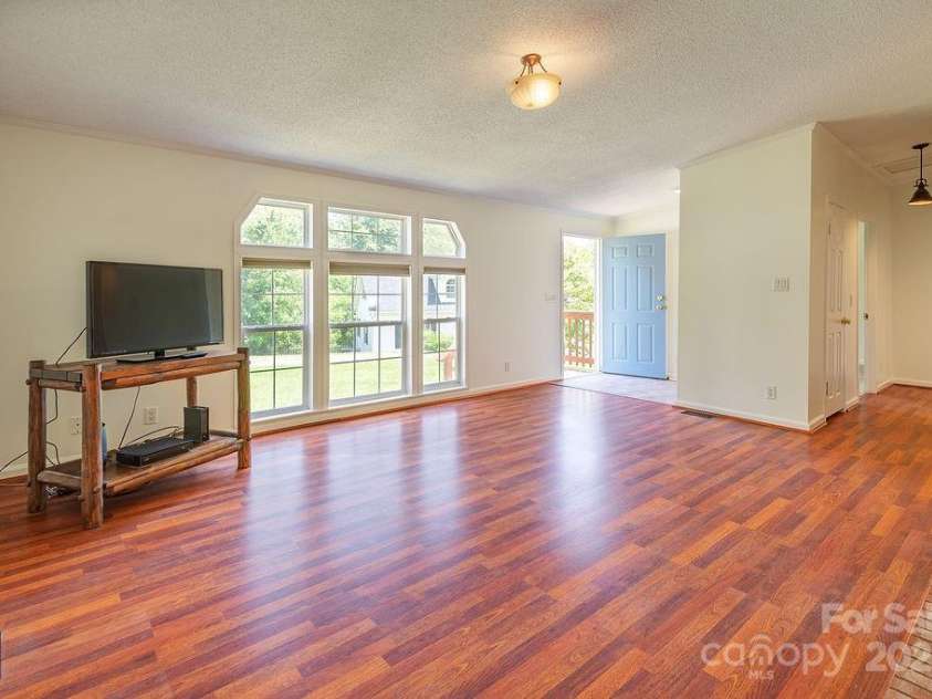 27 Jackson Cove Road, Leicester, NC 28748.  MLS# CAR4266959, YatesRealty ID 21326. 