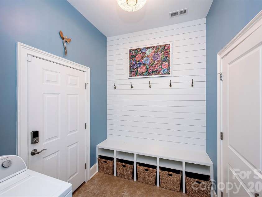 623 Hambley House Lane, Fort Mill, SC 29715.  MLS# CAR4370367, YatesRealty ID 21327. 