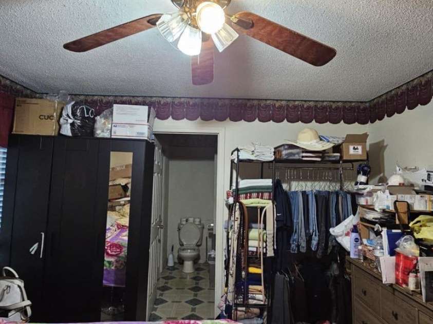 3210 28th Avenue Drive, Hickory, NC 28601.  MLS# CAR4273366, YatesRealty ID 21328. 3210 28th