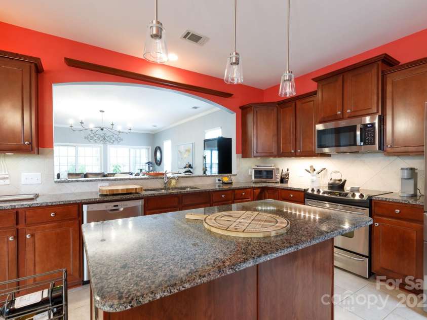 52538 Winchester Street, Fort Mill, SC 29707.  MLS# CAR4252112, YatesRealty ID 21329. 