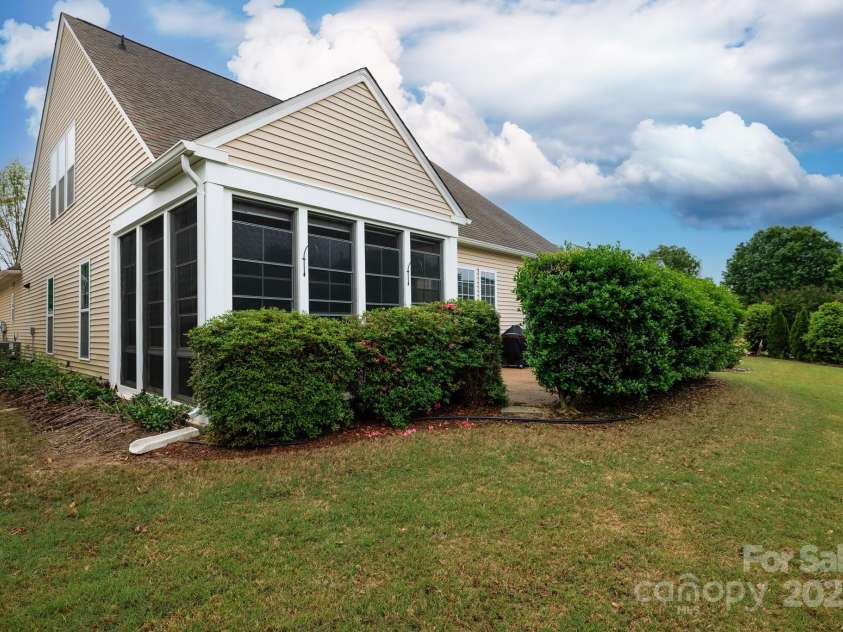 52538 Winchester Street, Fort Mill, SC 29707.  MLS# CAR4252112, YatesRealty ID 21329. 