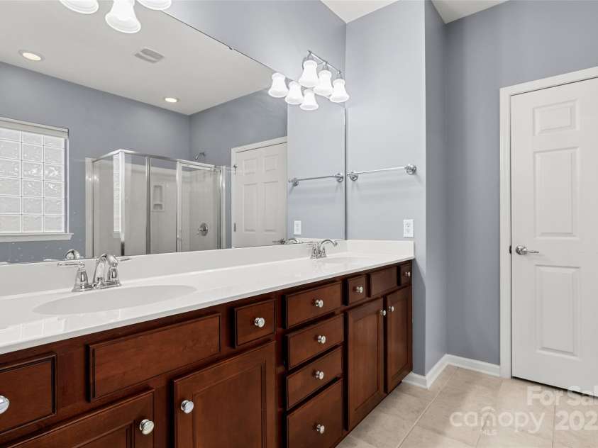 52538 Winchester Street, Fort Mill, SC 29707.  MLS# CAR4332727, YatesRealty ID 21329. 