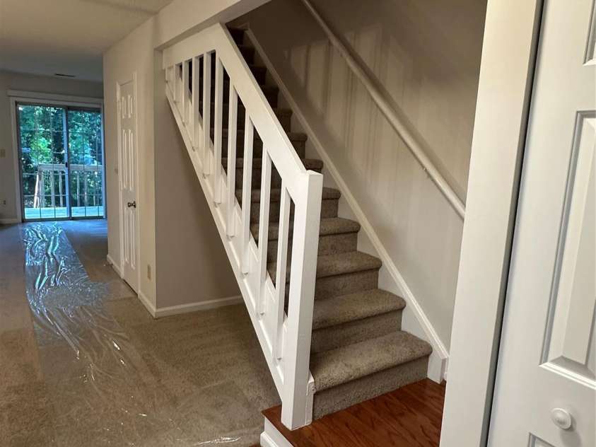 6311 Windsor Gate Lane, Charlotte, NC 28215.  MLS# CAR4378101, YatesRealty ID 21329. 
