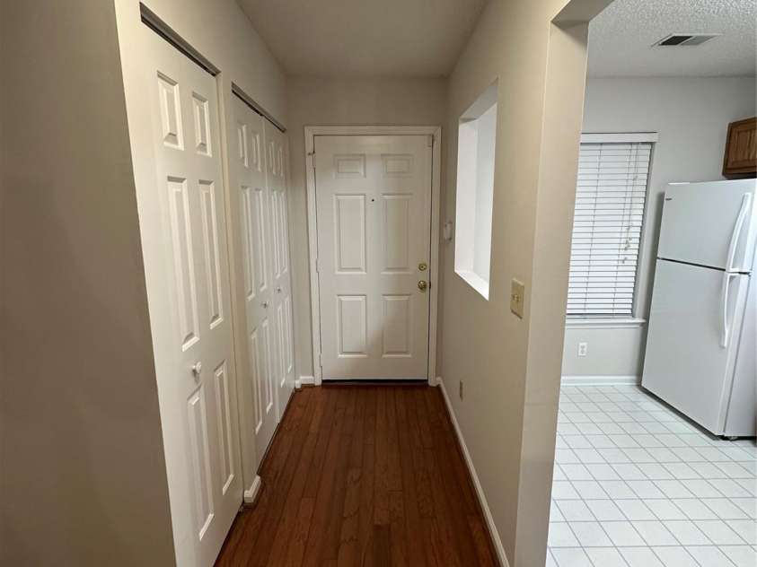 6311 Windsor Gate Lane, Charlotte, NC 28215.  MLS# CAR4378101, YatesRealty ID 21329. 