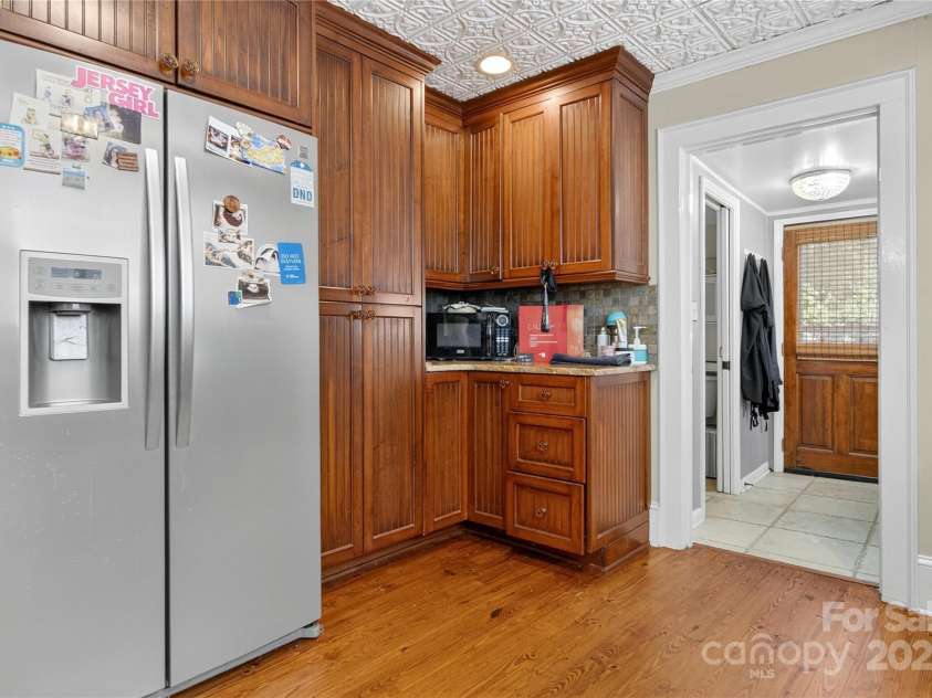 19428 Zion Avenue, Cornelius, NC 28031.  MLS# CAR4314350, YatesRealty ID 2133. 