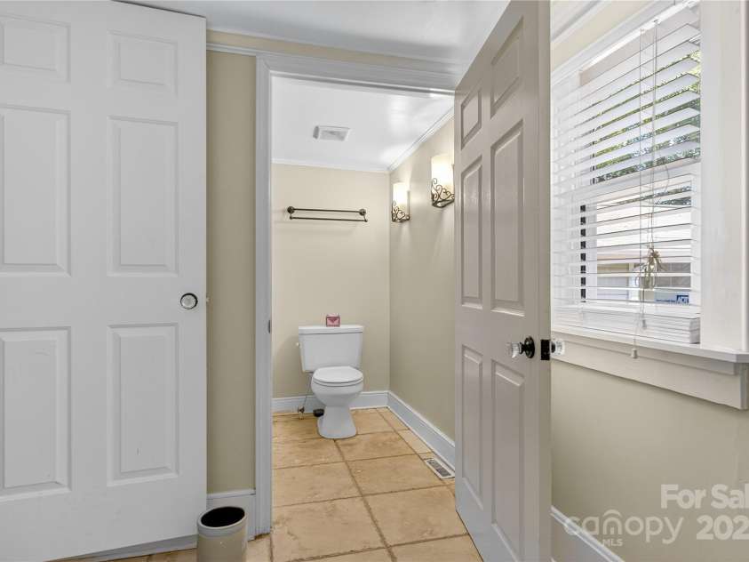 19428 Zion Avenue, Cornelius, NC 28031.  MLS# CAR4314350, YatesRealty ID 2133. 