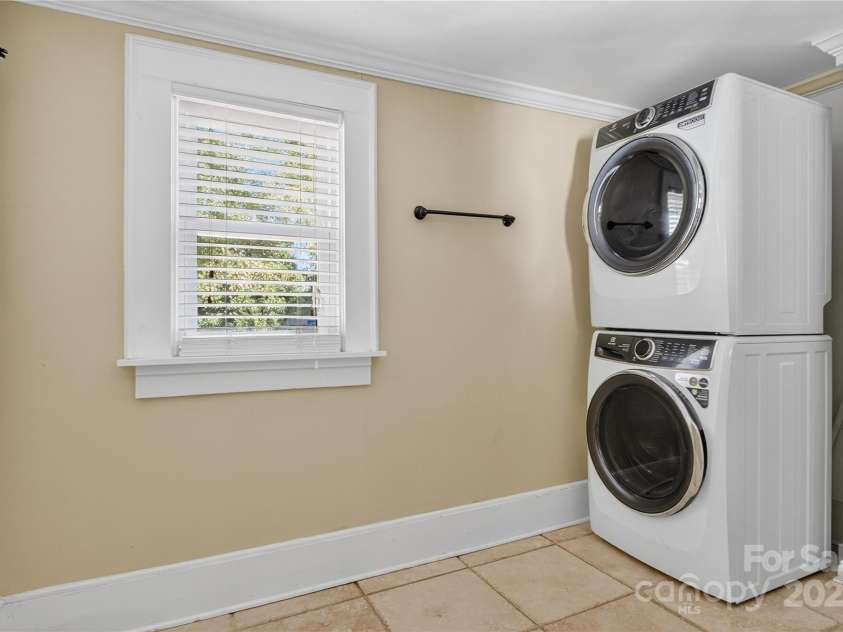 19428 Zion Avenue, Cornelius, NC 28031.  MLS# CAR4314350, YatesRealty ID 2133. 