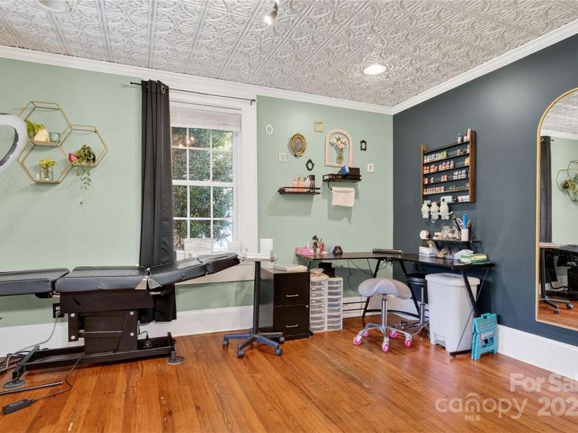 19428 Zion Avenue, Cornelius, NC 28031.  MLS# CAR4314350, YatesRealty ID 2133. 