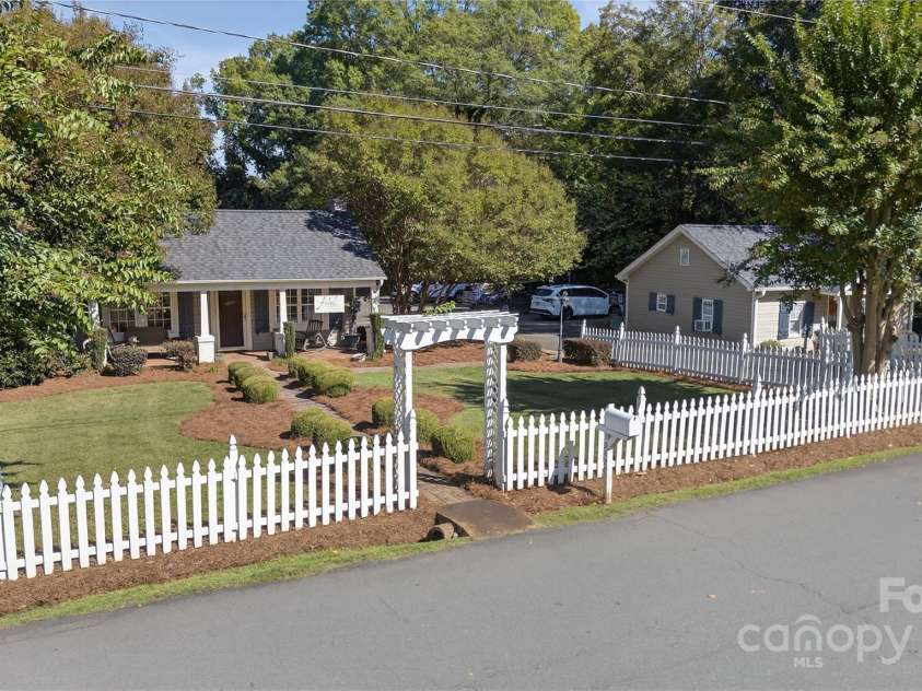 19428 Zion Avenue, Cornelius, NC 28031.  MLS# CAR4314350, YatesRealty ID 2133. 