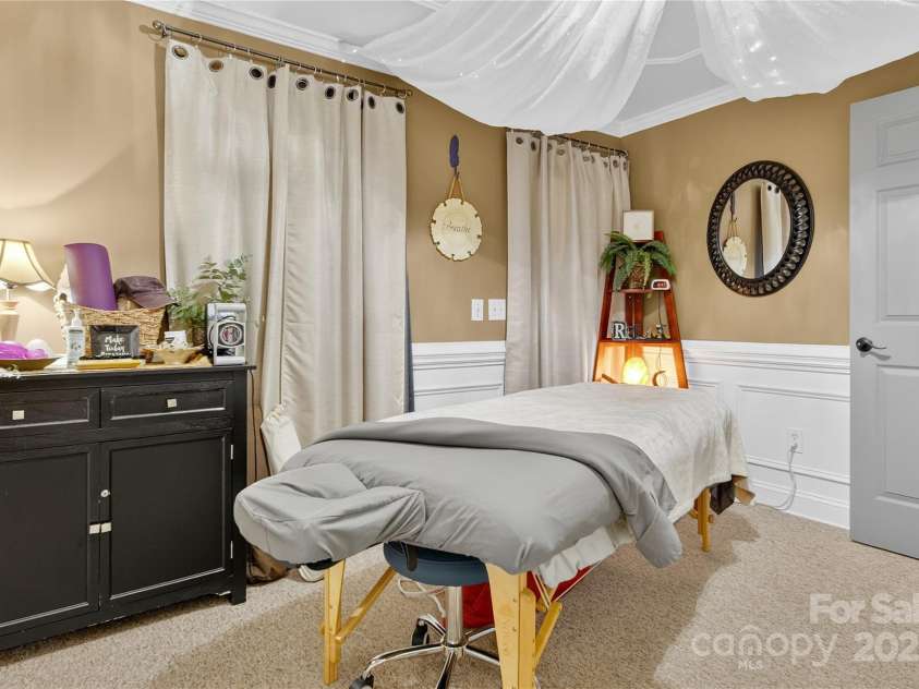 19428 Zion Avenue, Cornelius, NC 28031.  MLS# CAR4314350, YatesRealty ID 2133. 