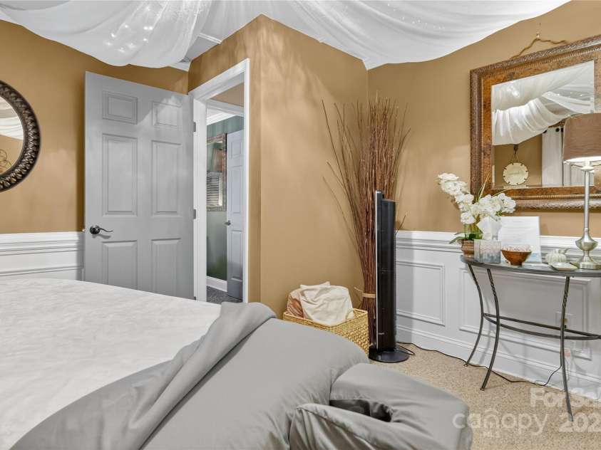 19428 Zion Avenue, Cornelius, NC 28031.  MLS# CAR4314350, YatesRealty ID 2133. 