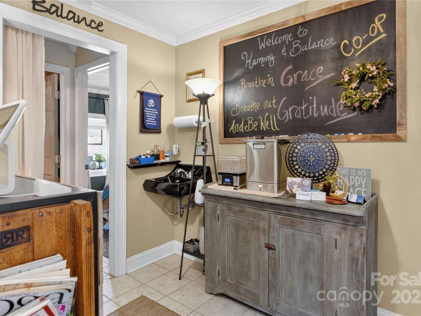 19428 Zion Avenue, Cornelius, NC 28031.  MLS# CAR4314350, YatesRealty ID 2133. 