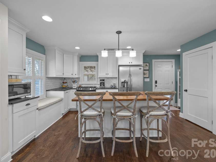 106 Turner Avenue, Charlotte, NC 28216.  MLS# CAR4380792, YatesRealty ID 21330. Kitchen 1