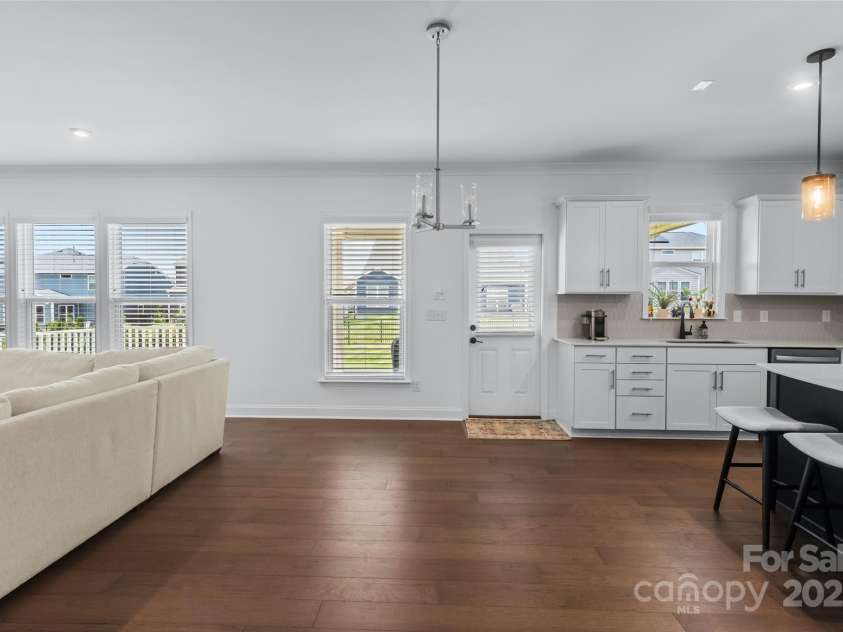 14116 Glaswick Drive, Charlotte, NC 28278.  MLS# CAR4271407, YatesRealty ID 21330. 