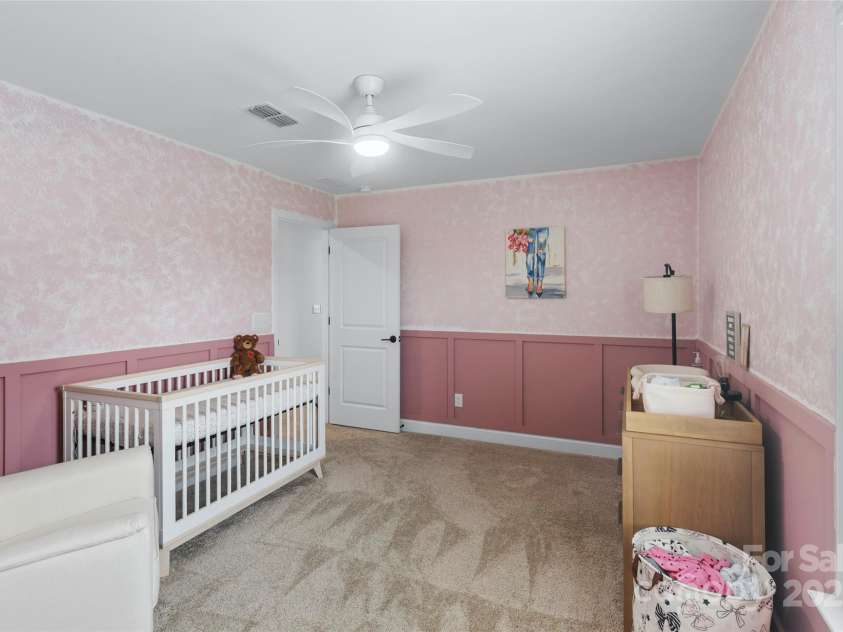 14116 Glaswick Drive, Charlotte, NC 28278.  MLS# CAR4271407, YatesRealty ID 21330. 