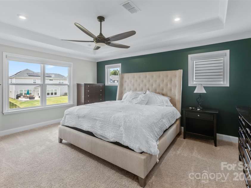 14116 Glaswick Drive, Charlotte, NC 28278.  MLS# CAR4271407, YatesRealty ID 21330. 