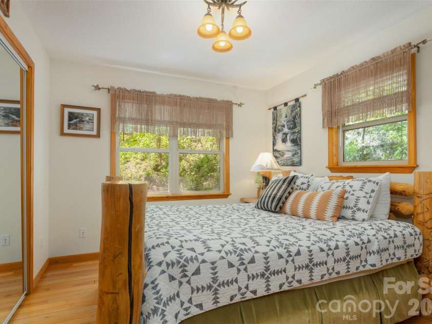 1095 Big Rockys Road, Bryson City, NC 28713.  MLS# CAR4376352, YatesRealty ID 21331. 