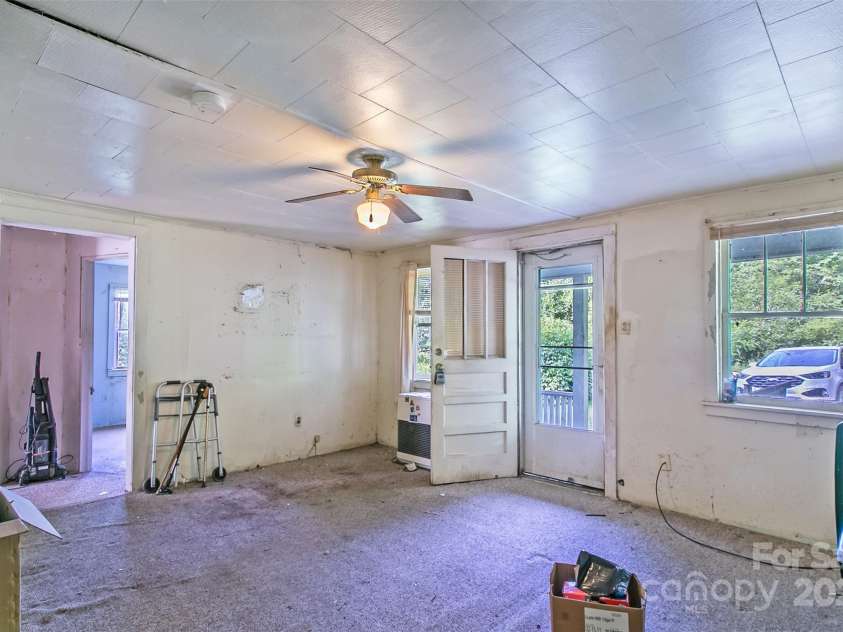 121 Sugar Cove Road, Weaverville, NC 28787.  MLS# CAR4271474, YatesRealty ID 21332. 