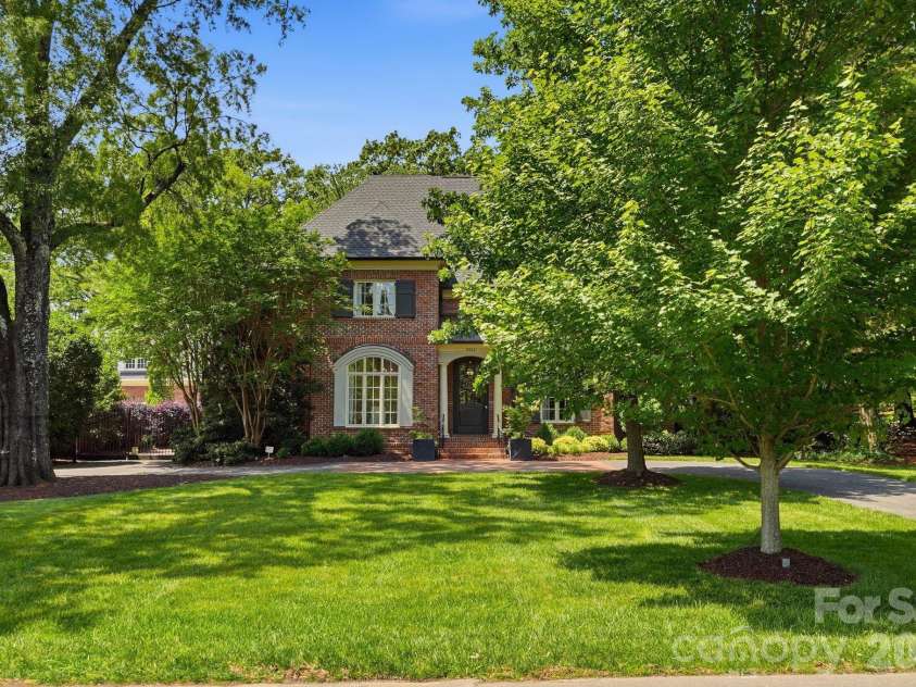 2012 Harris Road, Charlotte, NC 28211.  MLS# CAR4377755, YatesRealty ID 21333. 