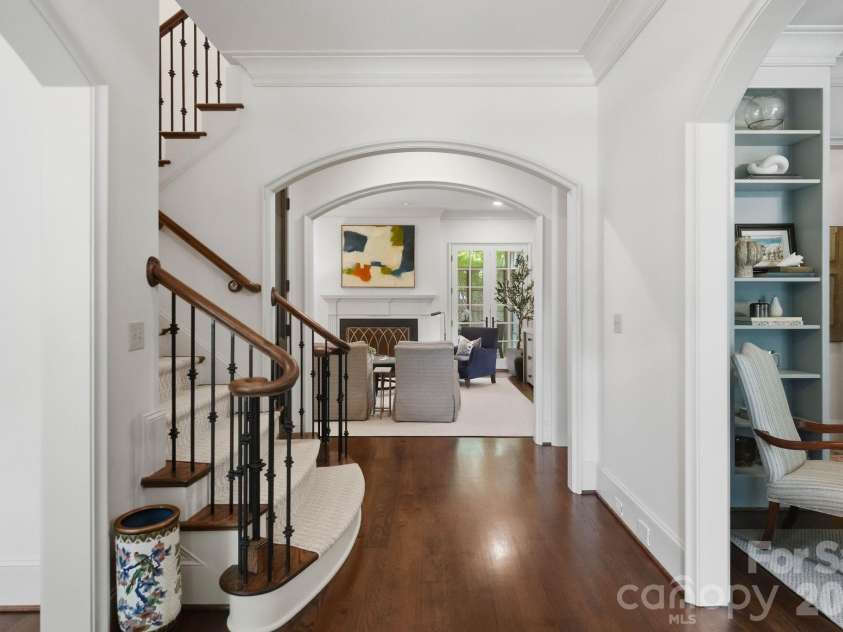2012 Harris Road, Charlotte, NC 28211.  MLS# CAR4377755, YatesRealty ID 21333. 