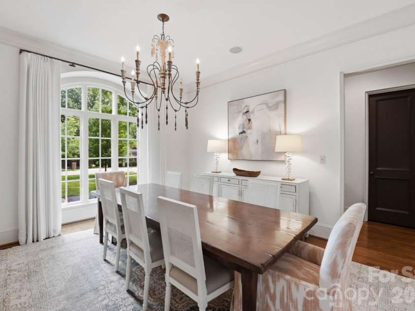 2012 Harris Road, Charlotte, NC 28211.  MLS# CAR4377755, YatesRealty ID 21333. 