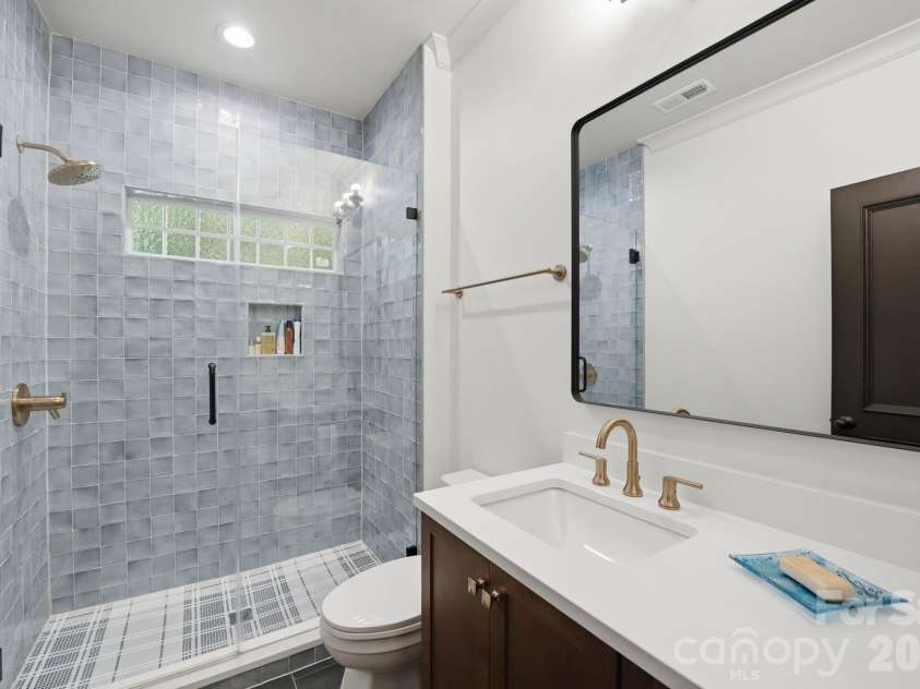2012 Harris Road, Charlotte, NC 28211.  MLS# CAR4377755, YatesRealty ID 21333. 