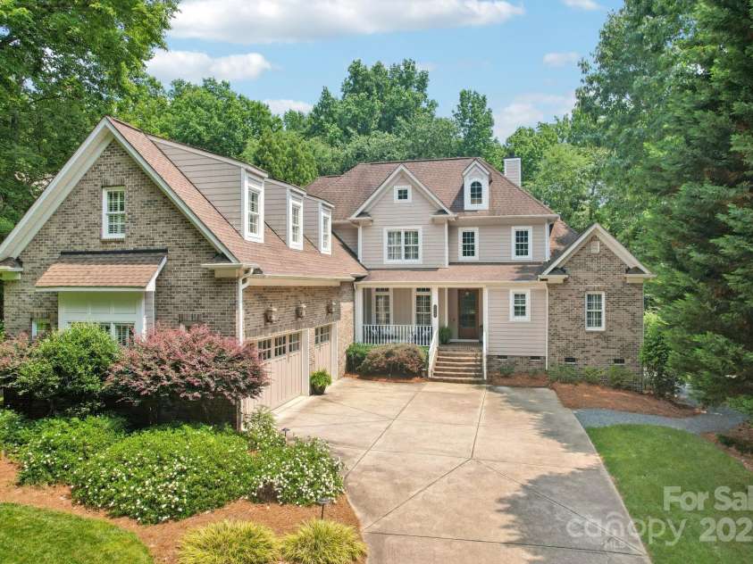 3327 Lakeside Drive, Charlotte, NC 28270.  MLS# CAR4264251, YatesRealty ID 21334. 