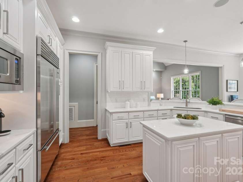 3327 Lakeside Drive, Charlotte, NC 28270.  MLS# CAR4264251, YatesRealty ID 21334. 