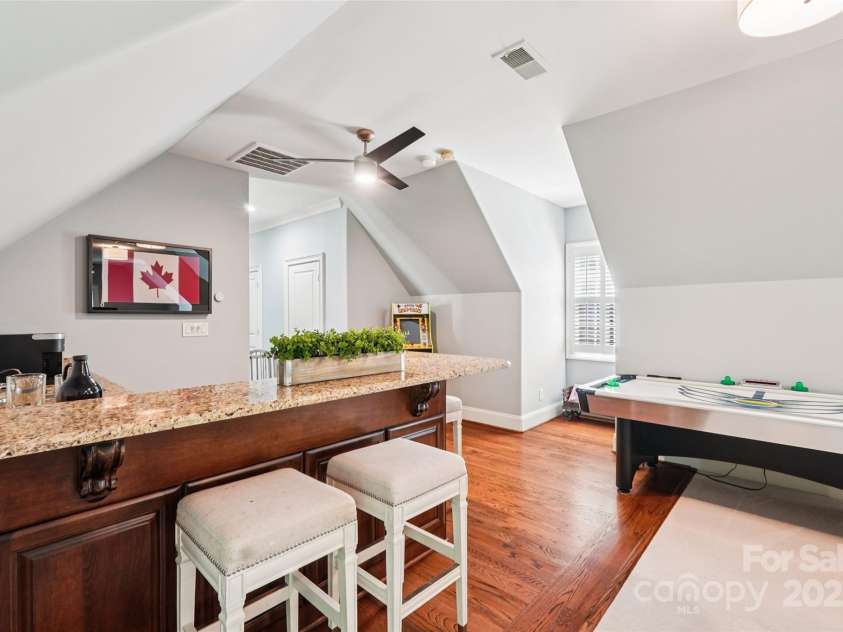 3327 Lakeside Drive, Charlotte, NC 28270.  MLS# CAR4264251, YatesRealty ID 21334. 