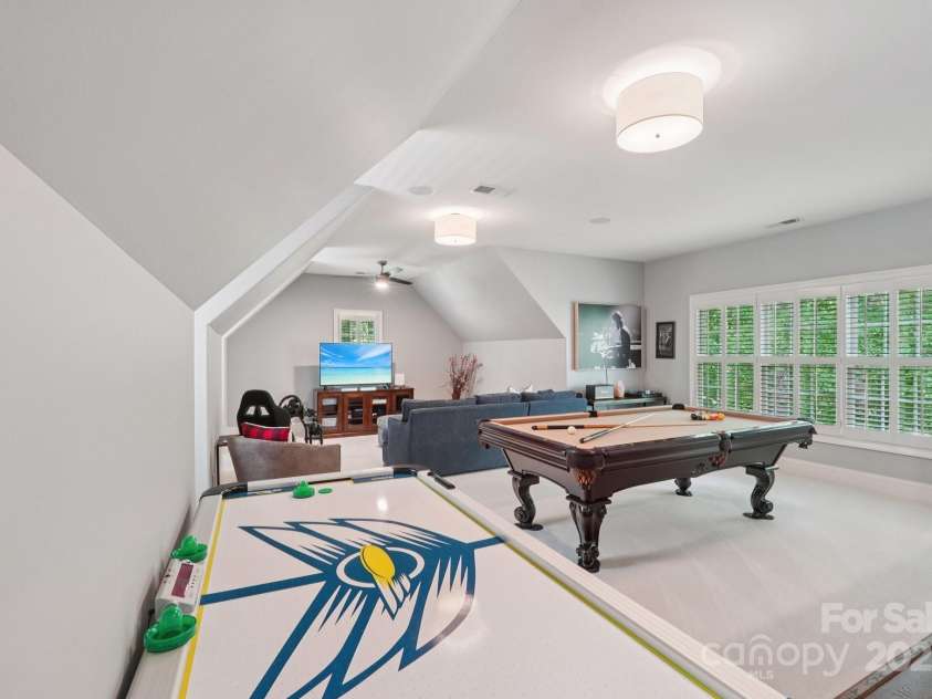 3327 Lakeside Drive, Charlotte, NC 28270.  MLS# CAR4264251, YatesRealty ID 21334. 