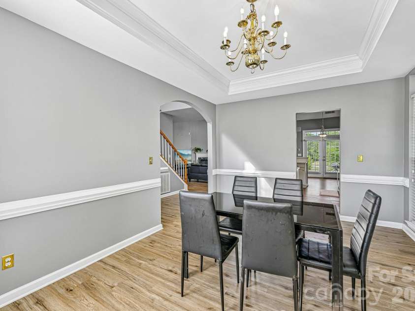 5755 Cambridge Bay Drive, Charlotte, NC 28269.  MLS# CAR4378260, YatesRealty ID 21334. 