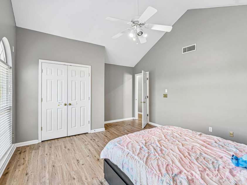5755 Cambridge Bay Drive, Charlotte, NC 28269.  MLS# CAR4378260, YatesRealty ID 21334. 