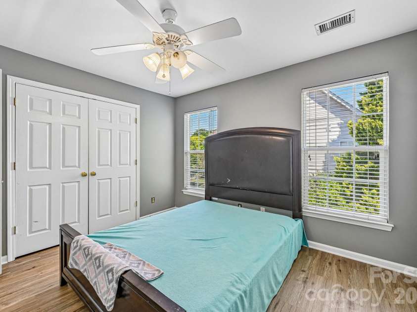 5755 Cambridge Bay Drive, Charlotte, NC 28269.  MLS# CAR4378260, YatesRealty ID 21334. 