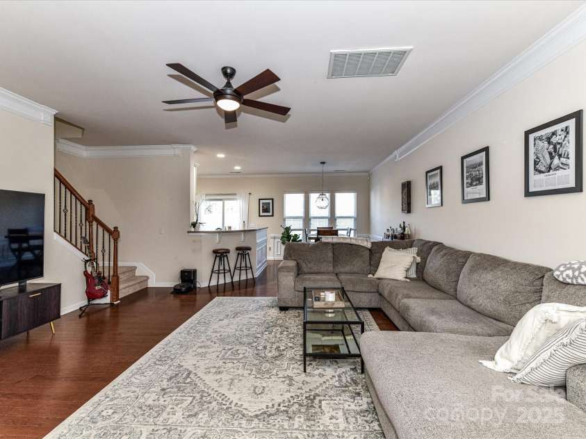 2240 Kensington Station Parkway, Charlotte, NC 28210.  MLS# CAR4240650, YatesRealty ID 21336. 