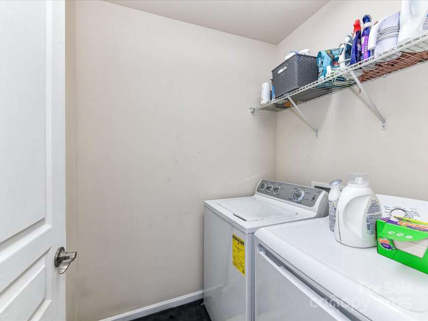 2240 Kensington Station Parkway, Charlotte, NC 28210.  MLS# CAR4240650, YatesRealty ID 21336. 