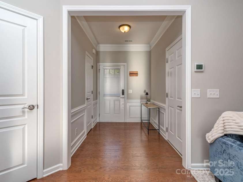 2240 Kensington Station Parkway, Charlotte, NC 28210.  MLS# CAR4332565, YatesRealty ID 21336. 