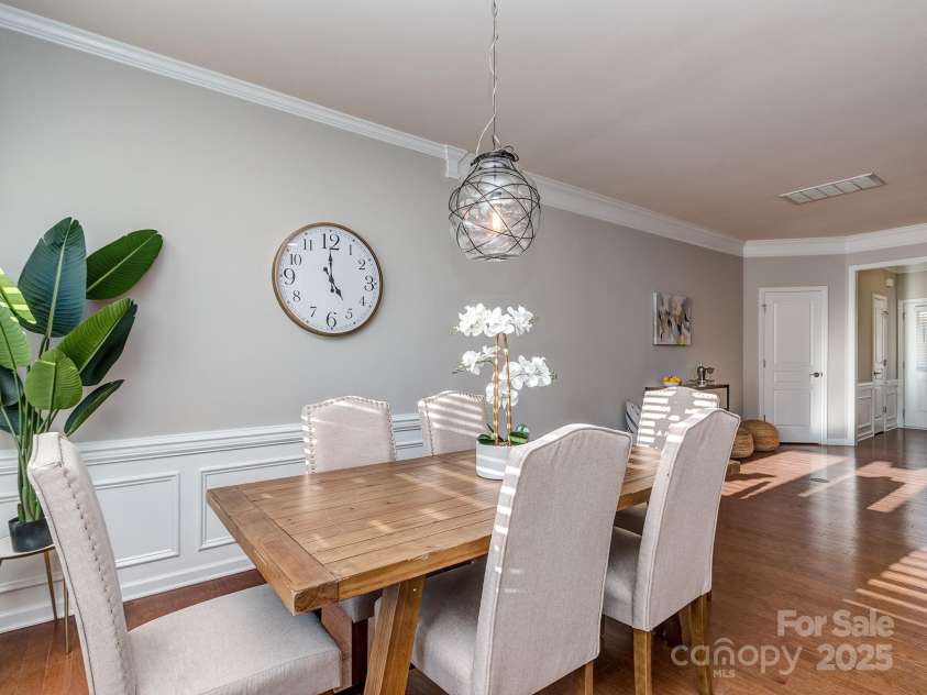 2240 Kensington Station Parkway, Charlotte, NC 28210.  MLS# CAR4332565, YatesRealty ID 21336. 