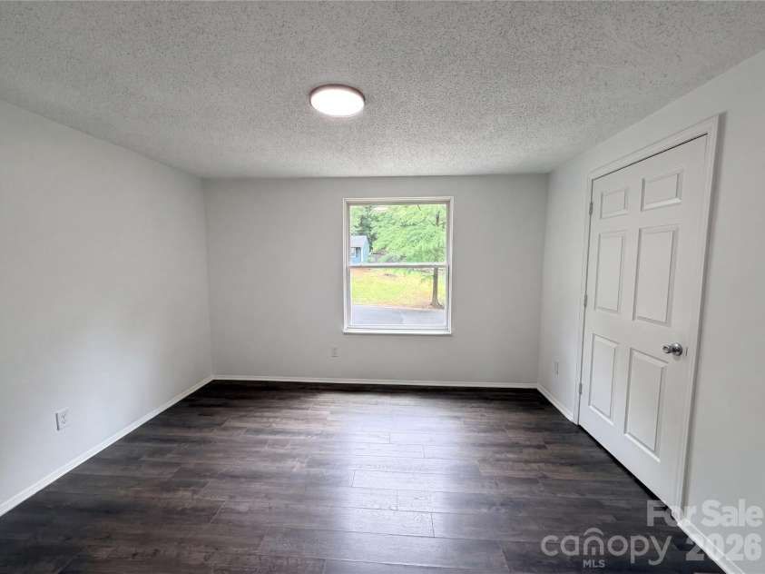 8435 Othello Place, Charlotte, NC 28227.  MLS# CAR4376957, YatesRealty ID 21336. 