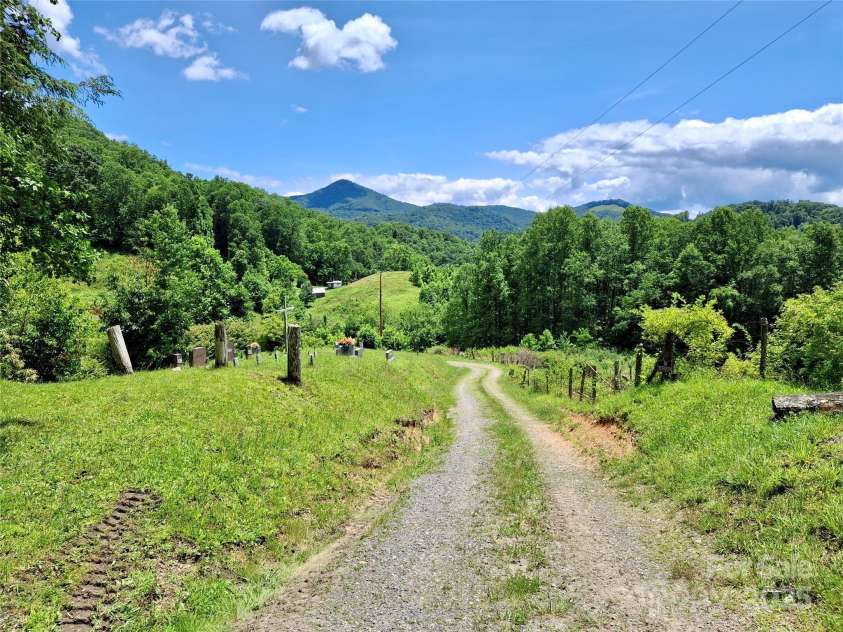2087 Henry Road, Sylva, NC 28779.  MLS# CAR4273854, YatesRealty ID 21338. 