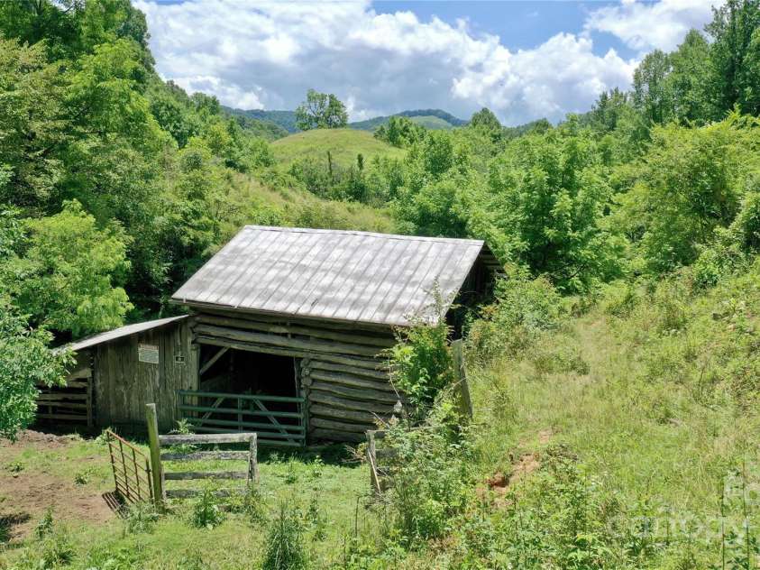 2087 Henry Road, Sylva, NC 28779.  MLS# CAR4273854, YatesRealty ID 21338. 