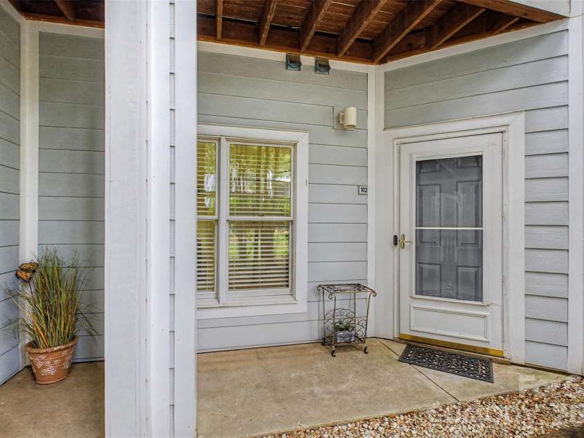 18726 Nautical Drive, Cornelius, NC 28031.  MLS# CAR4379881, YatesRealty ID 21339. 