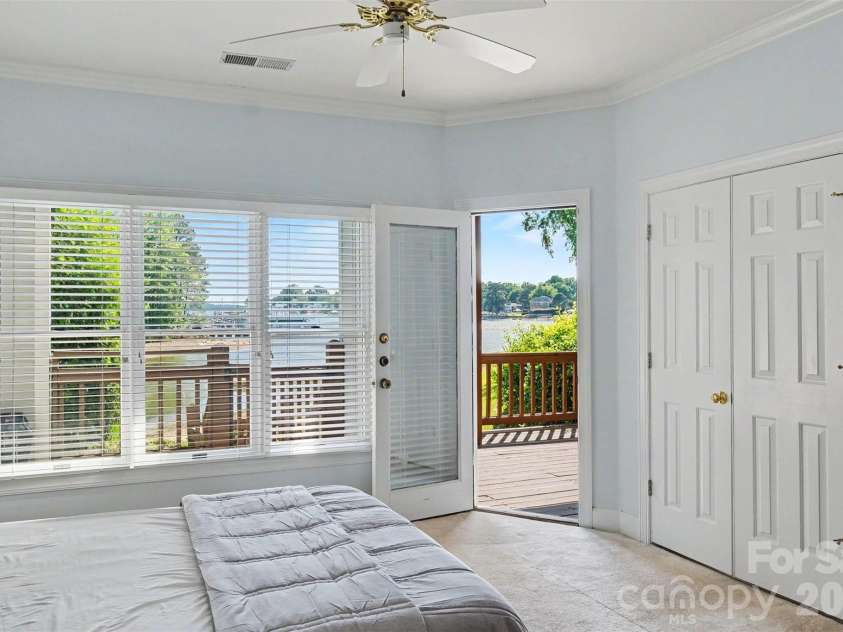 18726 Nautical Drive, Cornelius, NC 28031.  MLS# CAR4379881, YatesRealty ID 21339. 