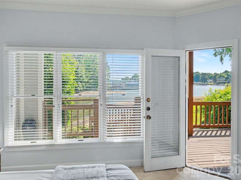 18726 Nautical Drive, Cornelius, NC 28031.  MLS# CAR4379881, YatesRealty ID 21339. 