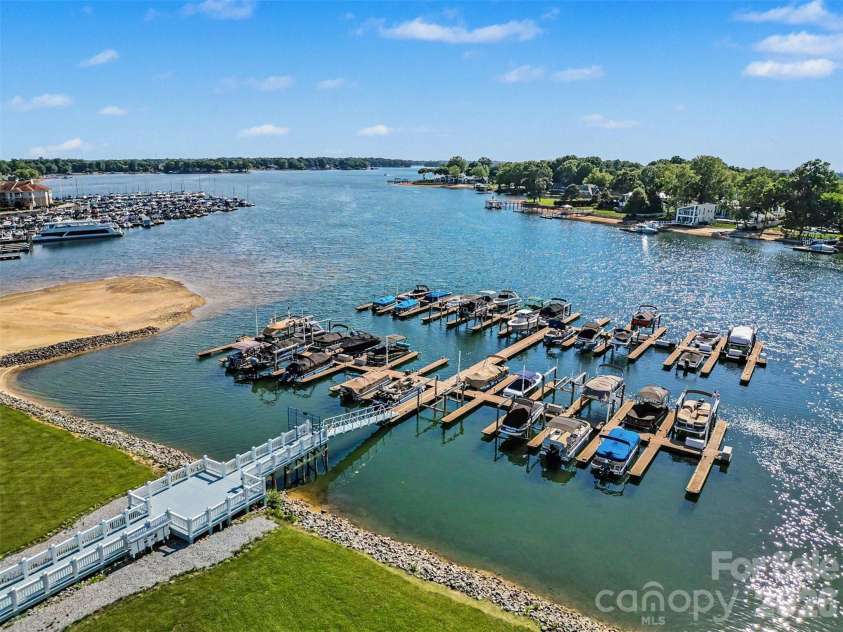 18726 Nautical Drive, Cornelius, NC 28031.  MLS# CAR4379881, YatesRealty ID 21339. 