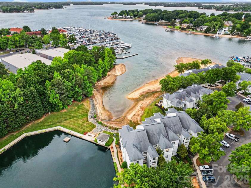 18726 Nautical Drive, Cornelius, NC 28031.  MLS# CAR4396912, YatesRealty ID 21339. 