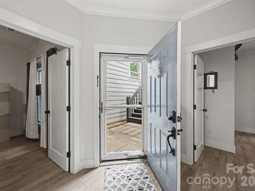 18726 Nautical Drive, Cornelius, NC 28031.  MLS# CAR4396912, YatesRealty ID 21339. 