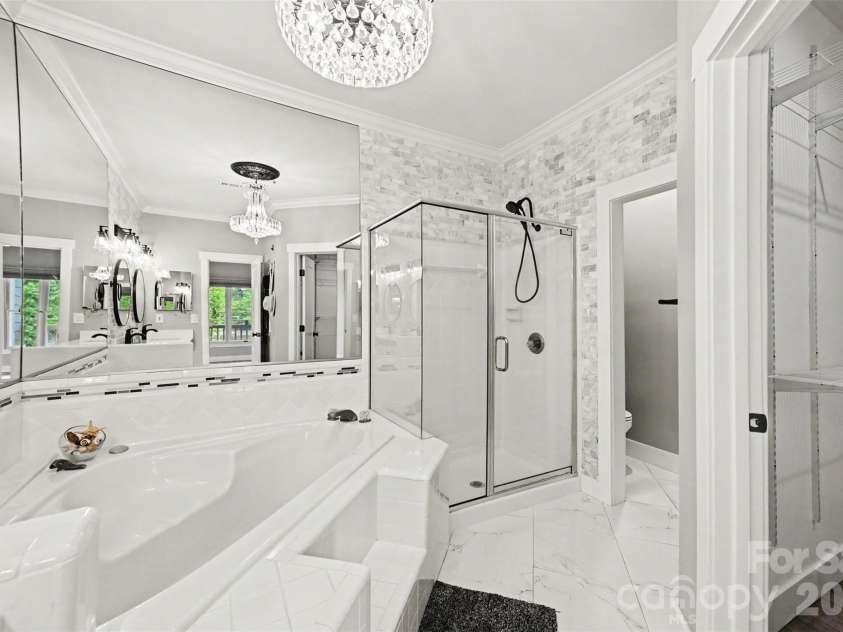 18726 Nautical Drive, Cornelius, NC 28031.  MLS# CAR4396912, YatesRealty ID 21339. 